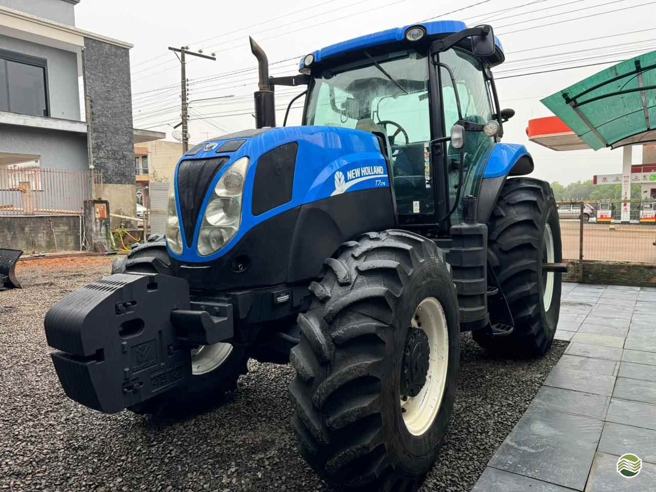 NEW T7 175  de KeSoja - New Holland